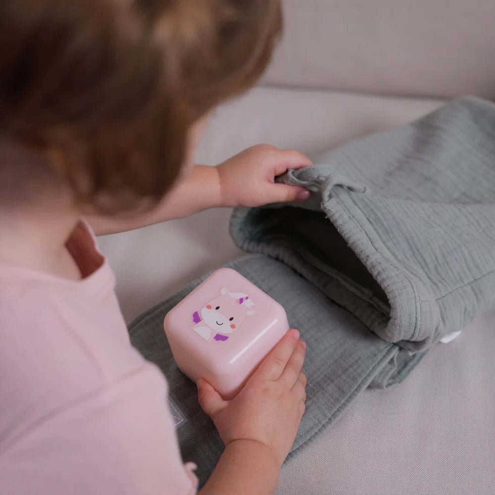 Cube - B Lily el Unicornio Cloud - B - Cloud - b - PetitGegant