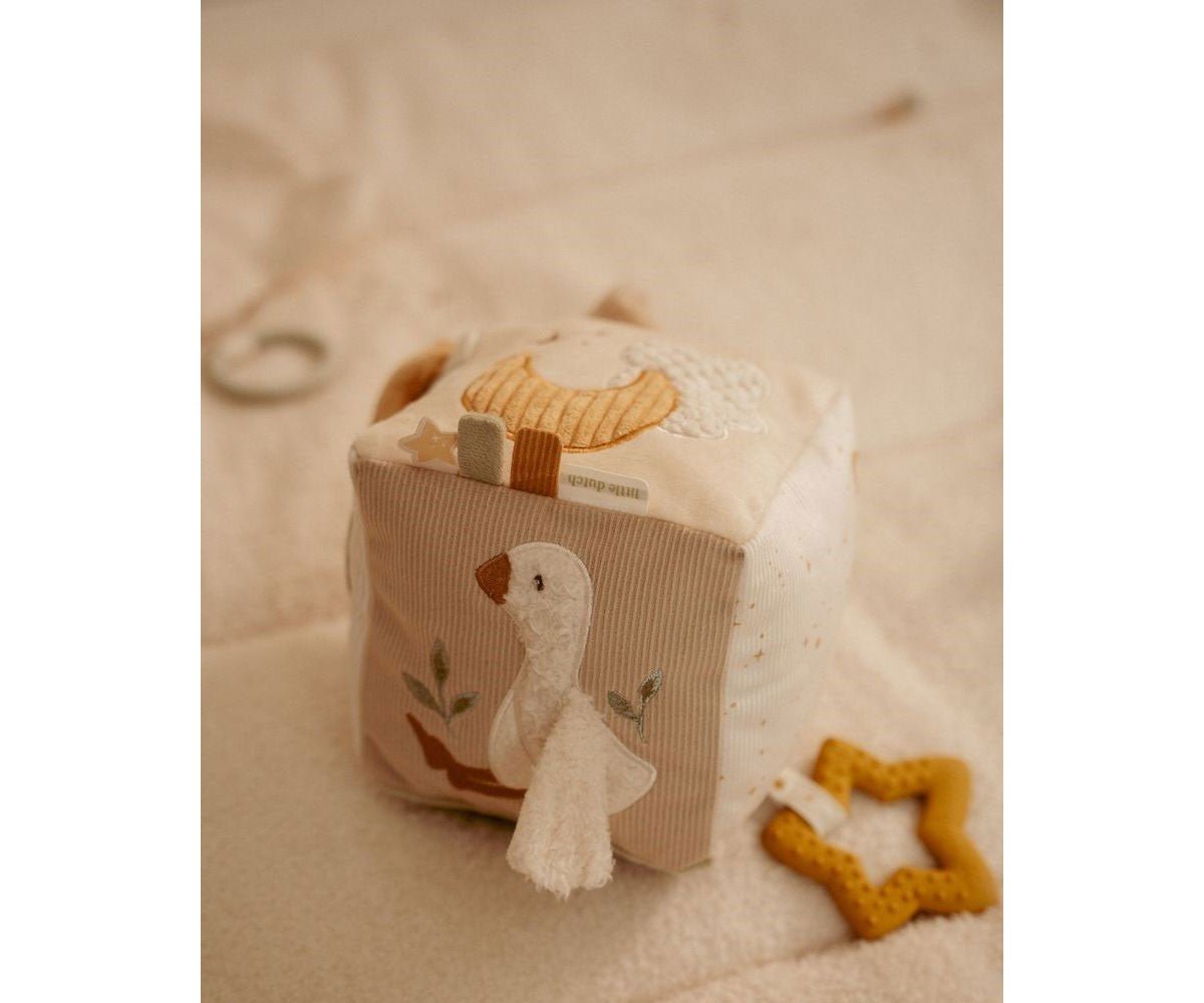 Cubo blandito de actividades Newborn Naturals Little Dutch - Little Dutch - PetitGegant