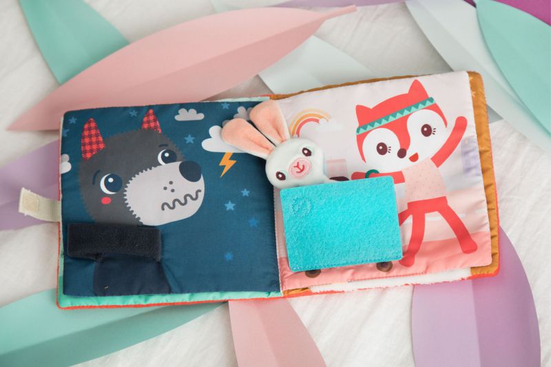 Libro sensorial "Stella y su Peluche" Lilliputiens - Lilliputiens - PetitGegant